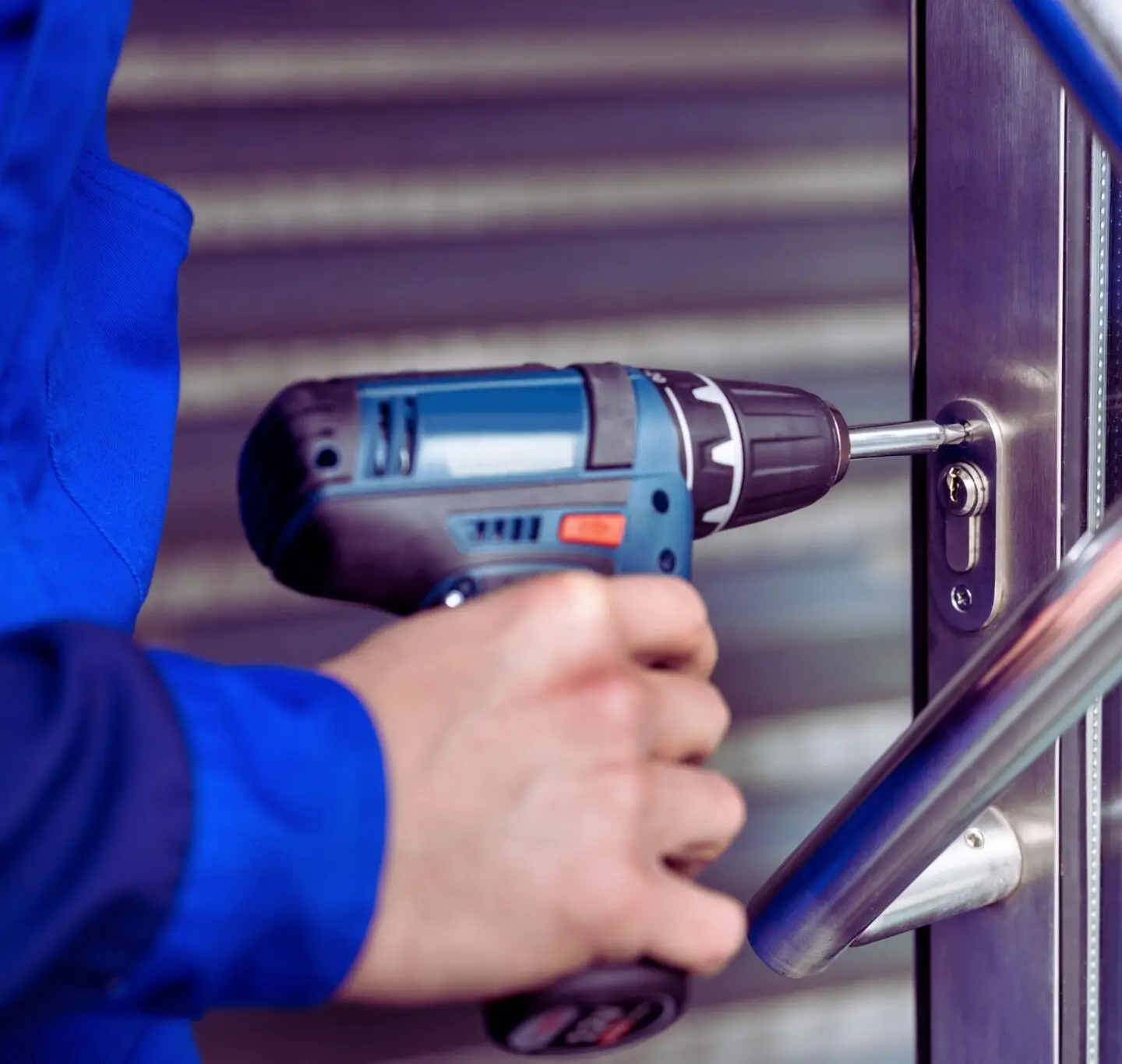 What to Expect When You Call an Emergency Locksmith